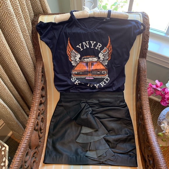 HOST PIC FREE PEOPLE LAMB LEATHER CASCADING RUFFLED FRONT BLACK MINISKIRT SIZE 4 - Picture 8 of 16